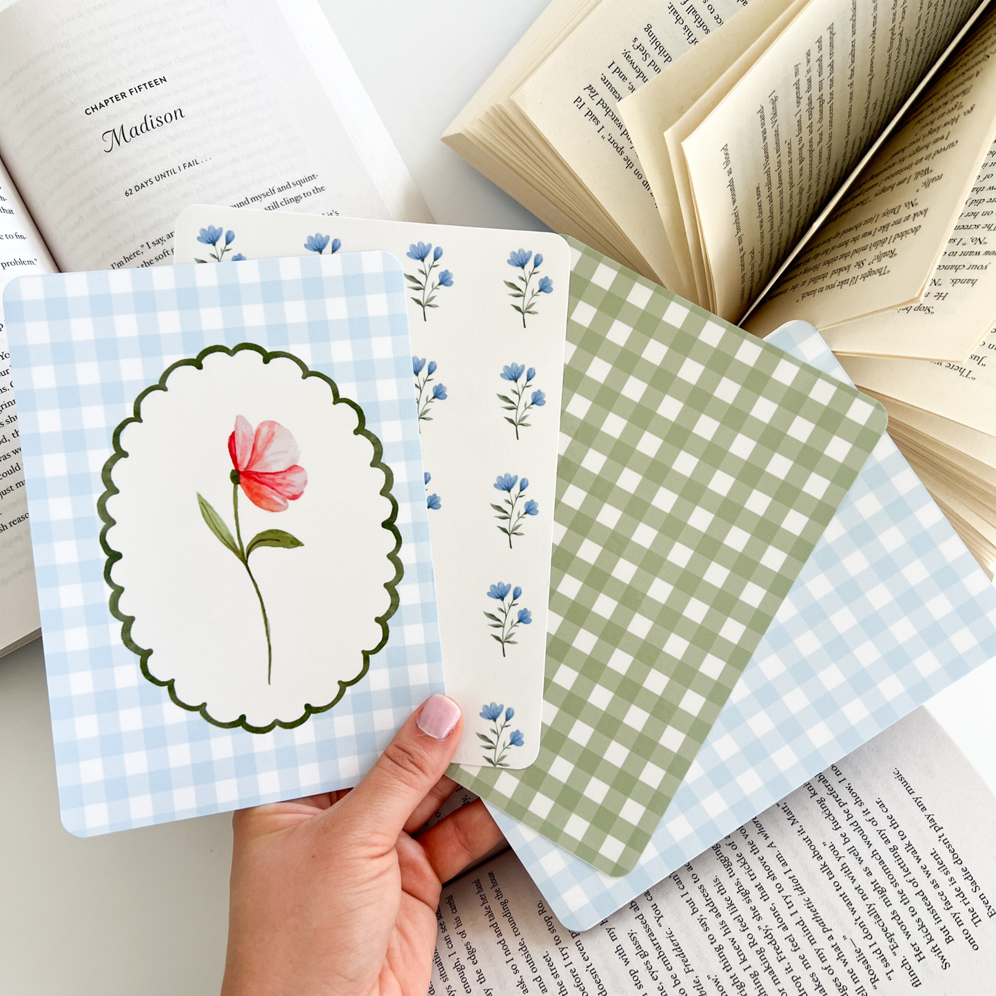 Spring Gingham Kindle Inserts